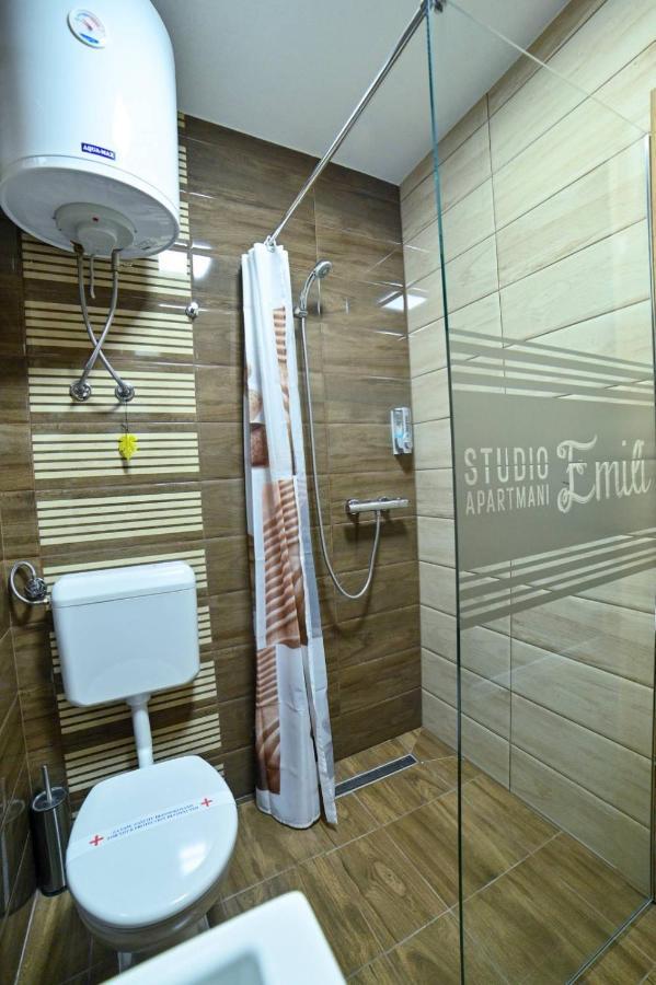 Studio Apartmani Emili Apartman Br 2 بييلينا المظهر الخارجي الصورة
